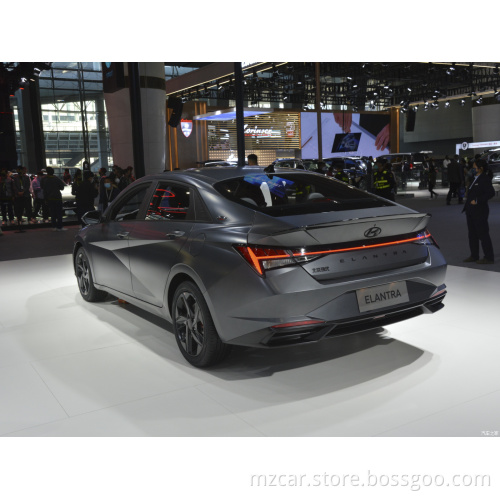 Κίνα Φτηνές Hyundai Elantra FWD 1.4T L4 Βενζίνη Οχήματος 5 Καθίσματα Συμπαγές και αποδοτικό καύσιμο βενζίνη μεταχειρισμένα αυτοκίνητα